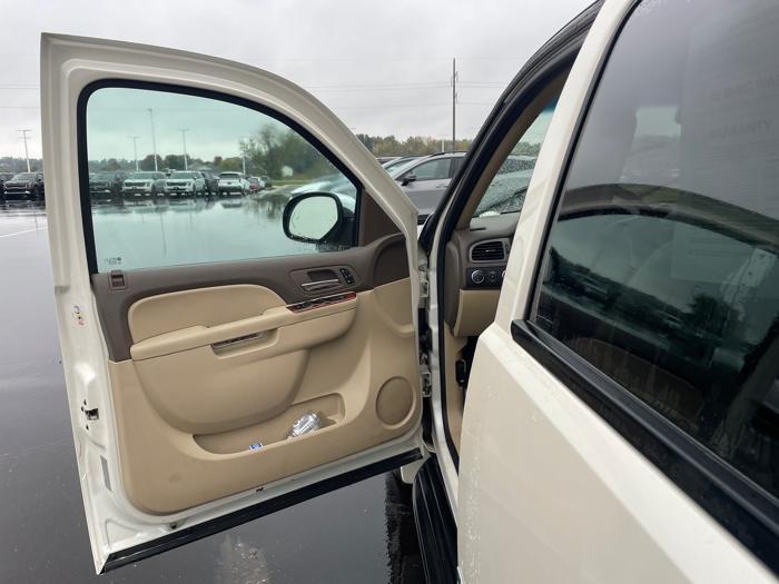 2012 chevrolet tahoe ltz-4wd with 200176 miles for sale near rochester, minnesota d786d2ae240842de82321f29f13a6bfb.jpeg