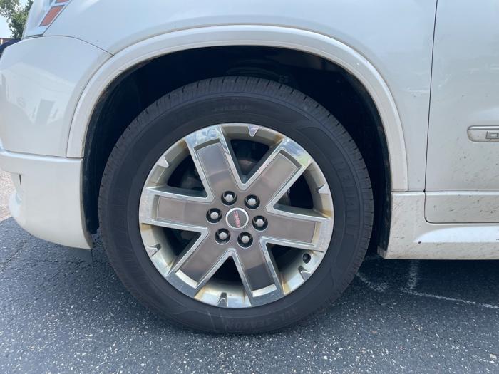 2012 gmc acadia denali-awd with 316914 miles for sale near white-bear-lake, minnesota d7c2e32508d34a368ce5eecc1beb1c6b.jpeg