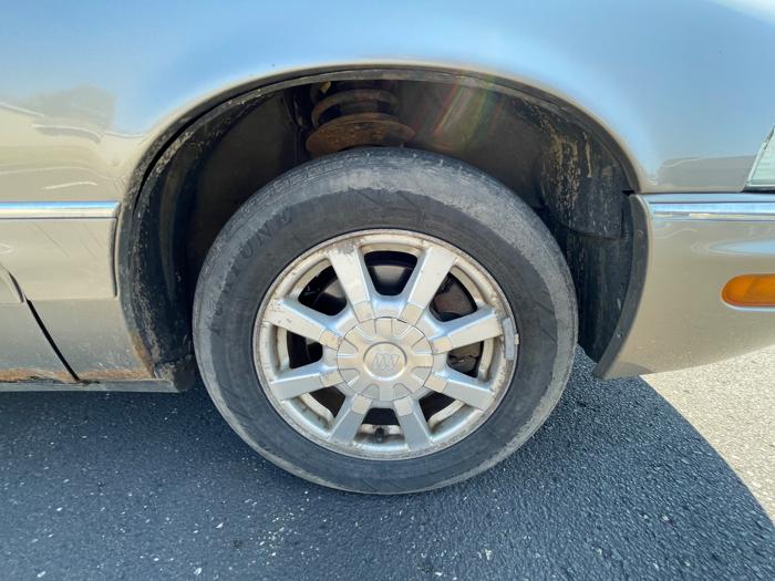 2001 buick park-avenue with 172418 miles for sale near columbus, minnesota d7f142dc2156436bb31edc4a88cd5254.jpeg