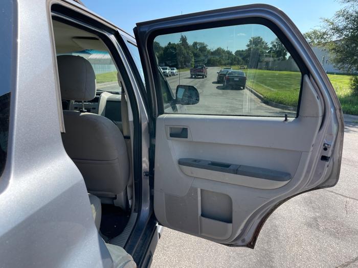 2008 ford escape xlt-4wd-v6 with 189913 miles for sale near elk-river, minnesota d7fc48951f0a4b8d8c3b7ad126ef7ac2.jpeg
