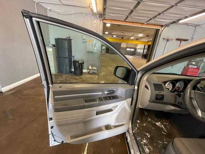 2008 dodge grand-caravan sxt with 186501 miles for sale near elk-river, minnesota d80b57ea655340d08080d12c419d1542.jpeg