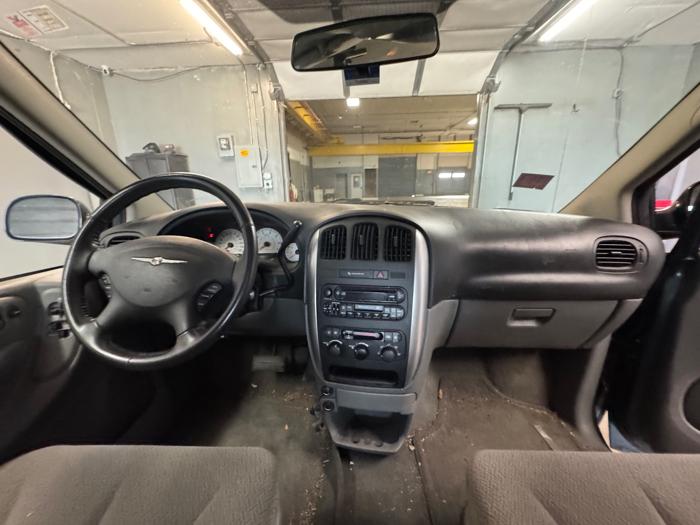 2007 chrysler town-&-country touring with 155270 miles for sale near elk-river, minnesota d80d786aa1f9463692c3d68340d799e7.jpeg