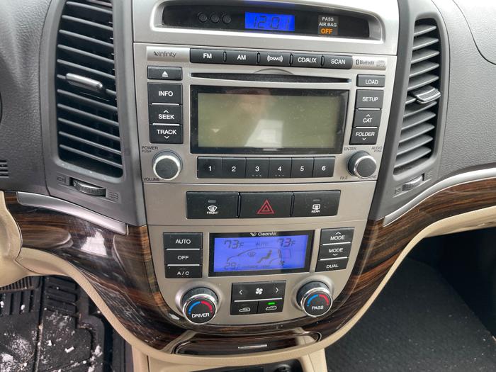 2012 hyundai santa-fe limited-3.5-4wd with 105003 miles for sale near elk-river, minnesota d8246a53551f4cbab10826eb5186b48c.jpeg