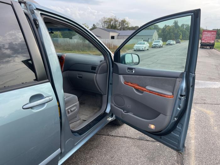 2006 toyota sienna xle with 219674 miles for sale near elk-river, minnesota d852199966e84e1cb2813bac0325c6ce.jpeg