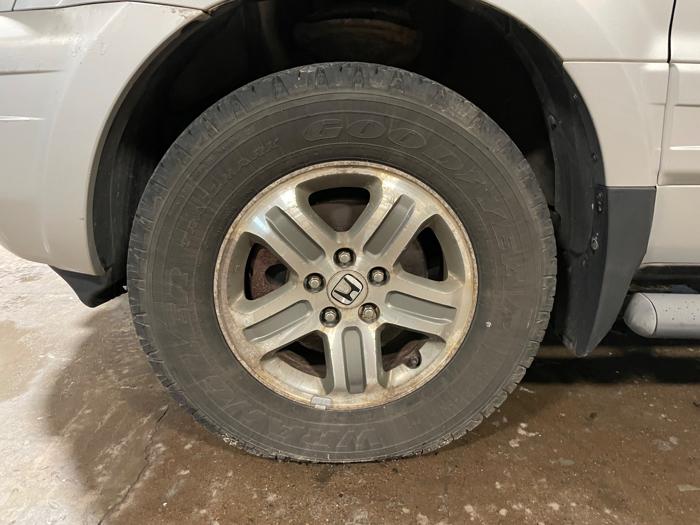 2005 honda pilot ex-l with 286177 miles for sale near elk-river, minnesota d857cb592657413a89a8611d0bde76ba.jpeg