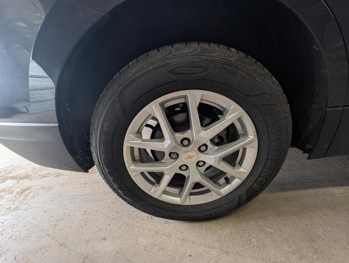 2022 chevrolet equinox ls-2wd with 170627 miles for sale near elk-river, minnesota d858706bbe444332bbdfc8c28d098dd7.jpg