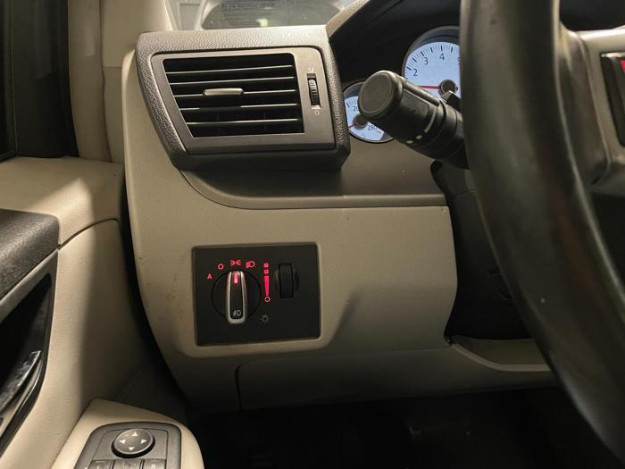 2010 volkswagen routan premium with 140982 miles for sale near elk-river, minnesota d858b54c1ff744cebd42407a60fcc67e.jpg