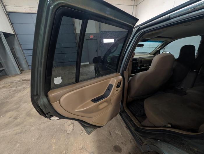 2004 jeep grand-cherokee laredo-4wd with 184162 miles for sale near elk-river, minnesota d8594c6c7e05408cb22cb0e148261f22.jpg