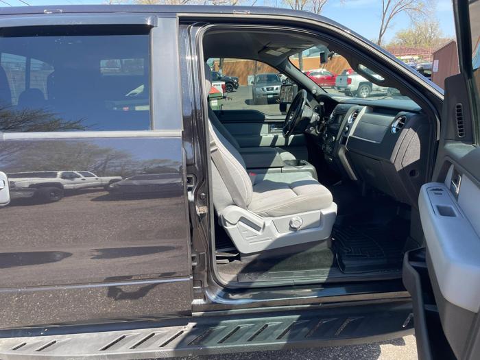 2014 ford f-150 xlt with 157960 miles for sale near columbia-heights, minnesota d882274589c043c991f716ee0c19bacb.jpg
