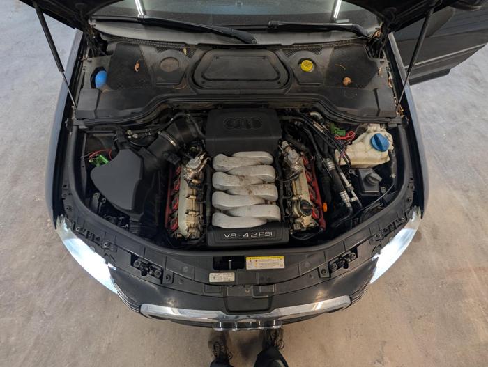2008 audi a8 sedan with 195057 miles for sale near elk-river, minnesota d890865d4c2646668cabfe2e7a8a77c3.jpg
