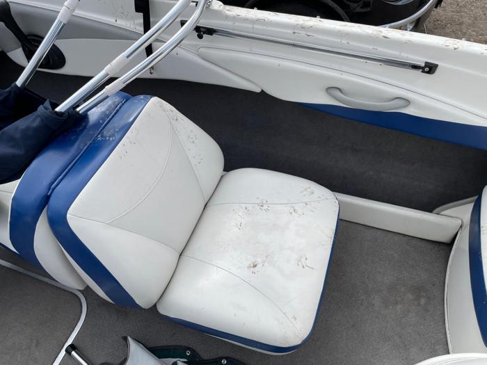 2005 18 Ft. Bayliner