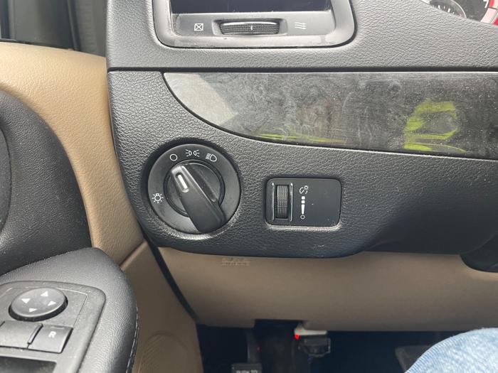 2014 dodge grand-caravan sxt with 279804 miles for sale near spring-lake-park, minnesota d893e384fae8440cb973451c5dd1a29d.jpeg