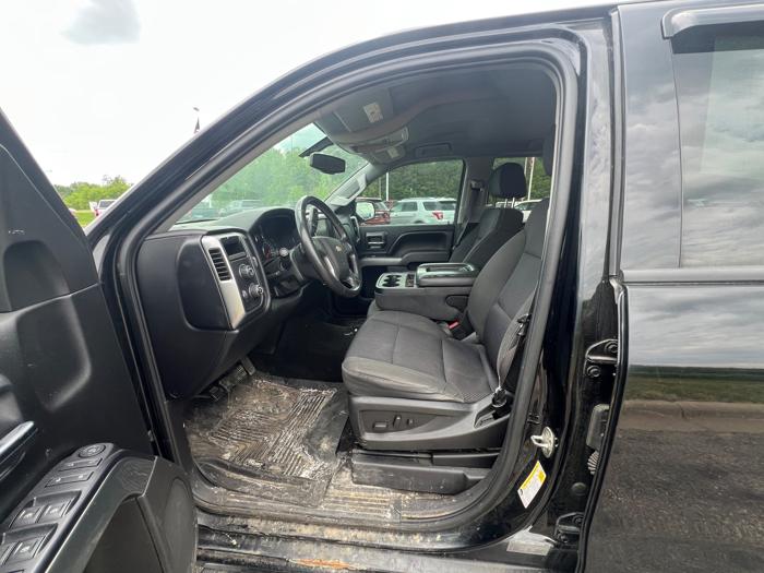 2015 chevrolet silverado-1500 lt-crew-cab-4wd with 136705 miles for sale near savage, minnesota d8952955689c40a2851caf389077a78c.jpeg