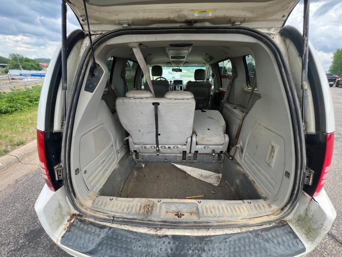 2008 chrysler town-&-country limited with 223234 miles for sale near savage, minnesota d897fcece86e4eabbb53648d39bcab09.jpeg