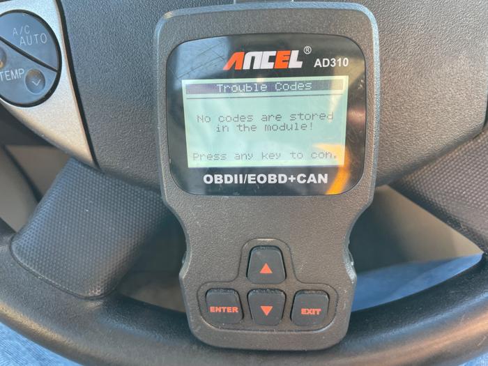 2005 toyota prius 4-door-liftback with 249731 miles for sale near elk-river, minnesota d8acc081d5434cddbfb018c40722c1ed.jpeg