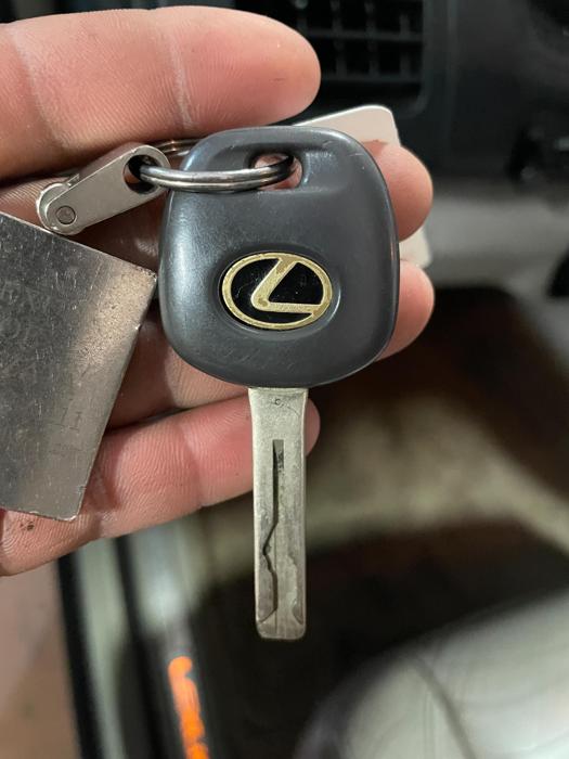 2004 lexus rx with 130336 miles for sale near elk-river, minnesota d95334782a8947b199a258c2b83063be.jpg