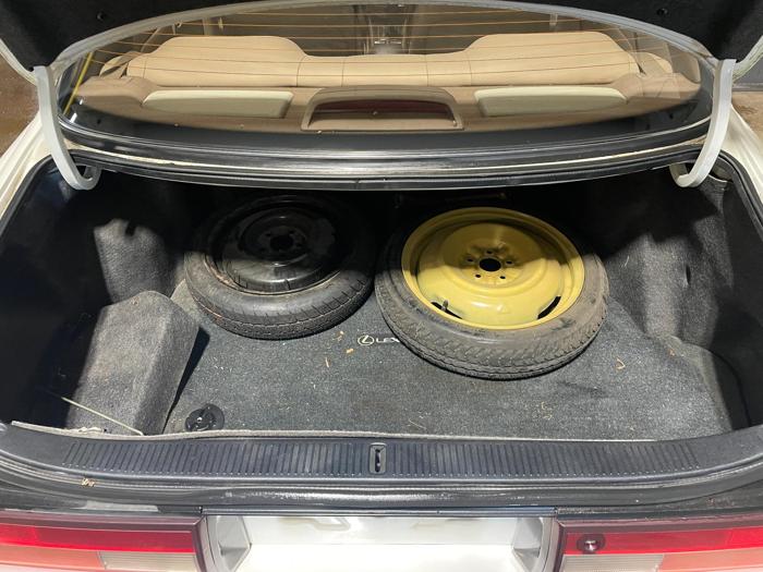 1996 lexus es 300 with 149180 miles for sale near elk-river, minnesota d953b99df388402db8632b9a47b7c058.jpg