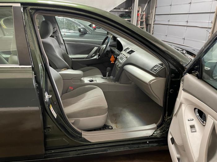 2011 toyota camry base with 199981 miles for sale near elk-river, minnesota d9811e66f5b548f19909449999103f6f.jpg