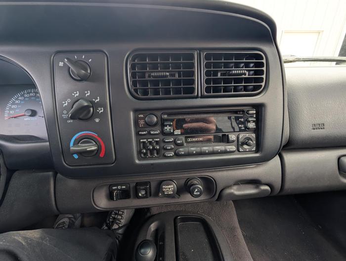 2000 dodge durango 4wd with 90439 miles for sale near elk-river, minnesota d9b9ac2b7b5d4c68b64bfee92fbbb198.jpg