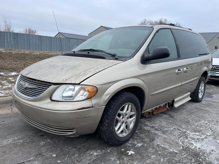 2002 chrysler town-and-country ex--touring-edition with 145628 miles for sale near elk-river, minnesota d9d6b9ab55d6413fb2d53e5bb28d1436.jpg