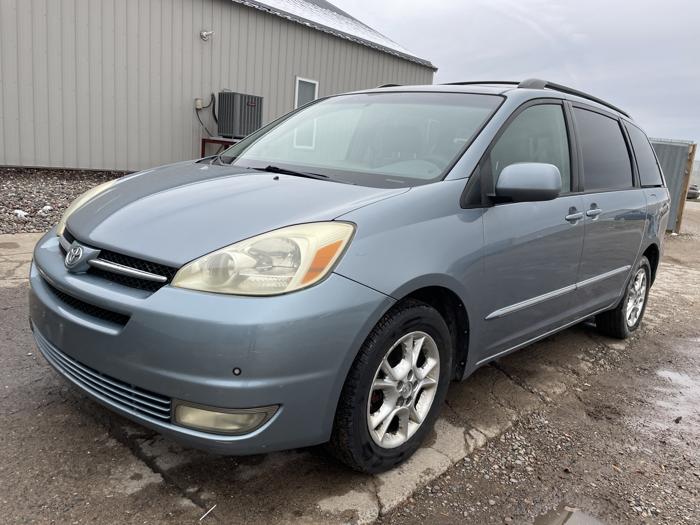2004 toyota sienna xle with 284688 miles for sale near elk-river, minnesota d9ebd99a1d2c43418ab0e73b62630f51.jpg