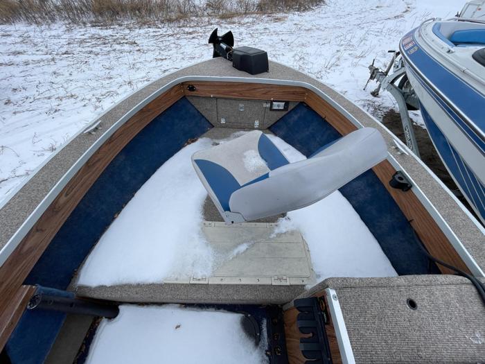 1987 -smoker-craft 16-ft for sale near elk-river, minnesota da051376179b4f24af4c89973f1c2721.jpg
