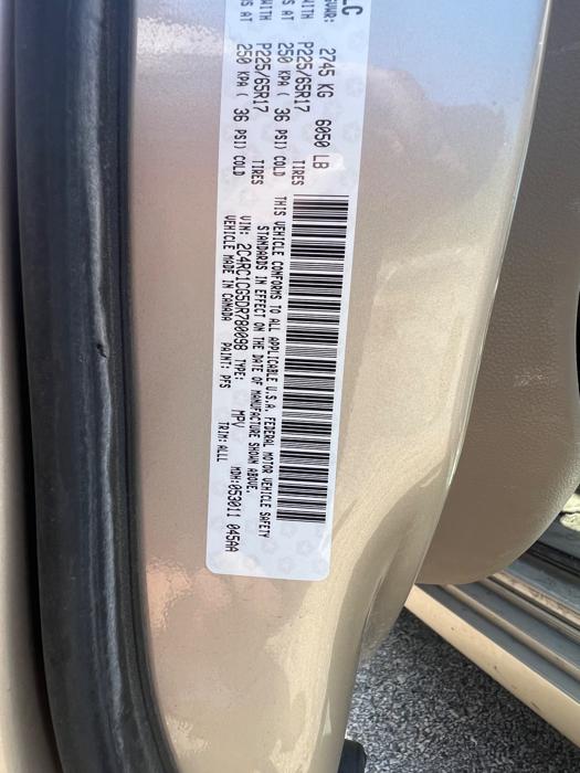 2013 chrysler town-&-country touring-l with 219628 miles for sale near savage, minnesota da06d30e1c8f418789e698d05fbd92c2.jpeg