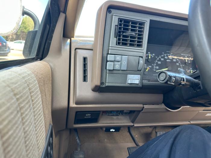 1994 chevrolet c-k-1500 reg.-cab-w-t-6.5-ft.-bed-2wd with 167960 miles for sale near elk-river, minnesota da244bdb07bb4093bf69897848766583.jpeg