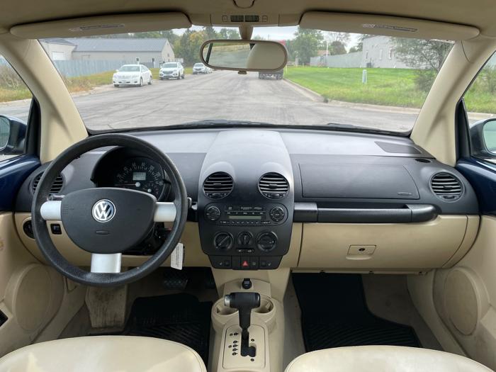 2003 volkswagen new-beetle gls-2.0l-convertible with 105377 miles for sale near elk-river, minnesota da28286c4a4a48b38324858855aee77c.jpeg