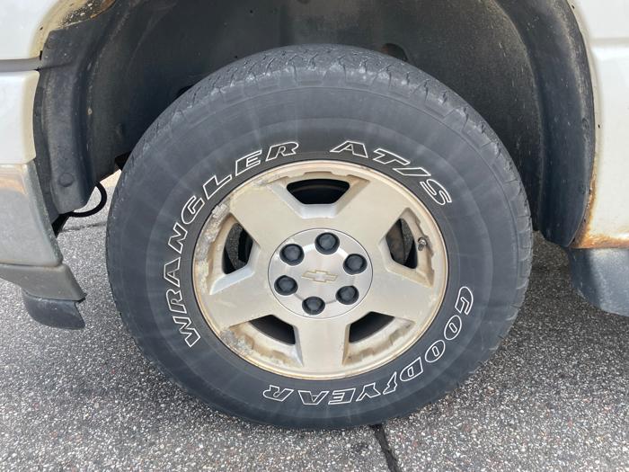 2006 chevrolet suburban 1500-4wd with 216944 miles for sale near elk-river, minnesota da294c6dcd2c416ea150b1216df0e6a0.jpeg