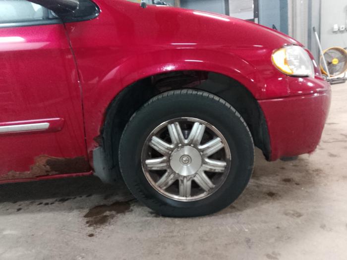 2006 chrysler town-&-country touring with 113578 miles for sale near elk-river, minnesota da50df934245495fa3e527a99fdc8a8b.jpg