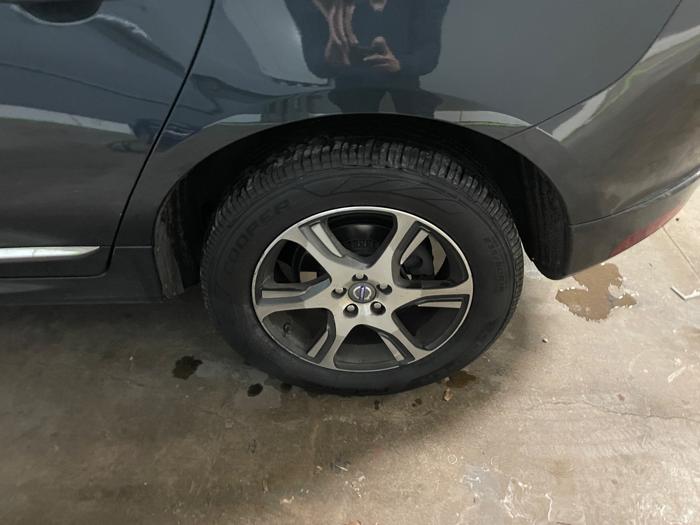 2014 volvo xc60 t6-awd with 145541 miles for sale near elk-river, minnesota da6dc1ba6b4a4870b2d4707469f1f30c.jpeg