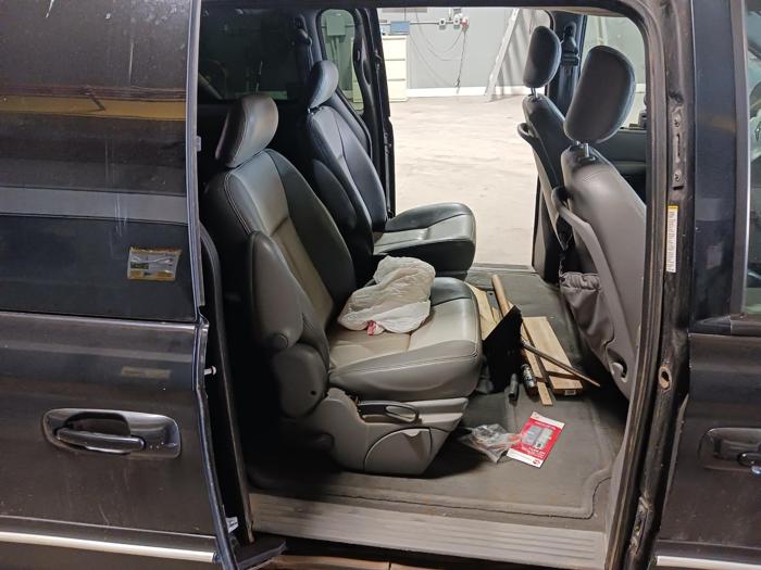 2004 chrysler town-&-country touring with 243225 miles for sale near elk-river, minnesota daadd81c88ec43cfa7d5f364fca42b89.jpg
