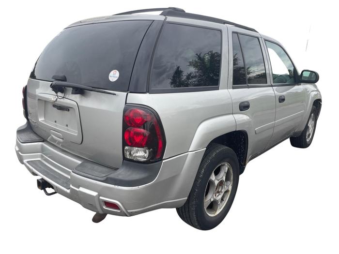 2007 chevrolet trailblazer ls1-4wd with 98541 miles for sale near elk-river, minnesota dacf77fe29504fc198694842f5440697.jpg