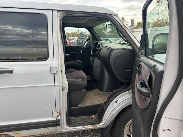 2001 dodge ram-wagon b2500 with 154485 miles for sale near elk-river, minnesota dade09d6dfef4ebd81c1277a6a1f757c.jpg