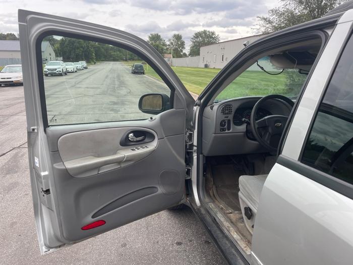2007 chevrolet trailblazer ls1-4wd with 98541 miles for sale near elk-river, minnesota dae63a8e1b8b48d692b342066e46488a.jpeg