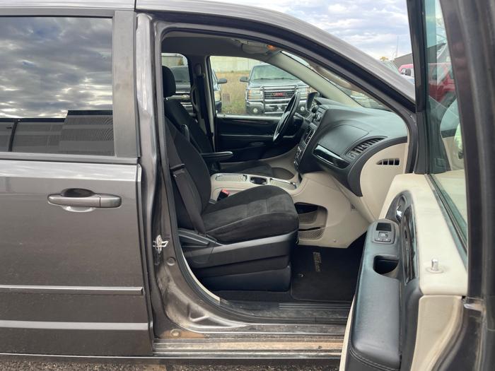 2016 dodge grand-caravan sxt with 148856 miles for sale near north-branch, minnesota dae6c0174fab4bffac39ac23a4682edf.jpeg