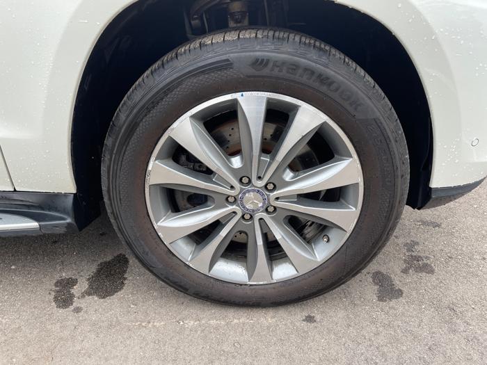 2013 mercedes-benz gl-class gl450-4matic with 111773 miles for sale near eden-prairie, minnesota daebde40dee84618a05ed067ab680fd1.jpeg