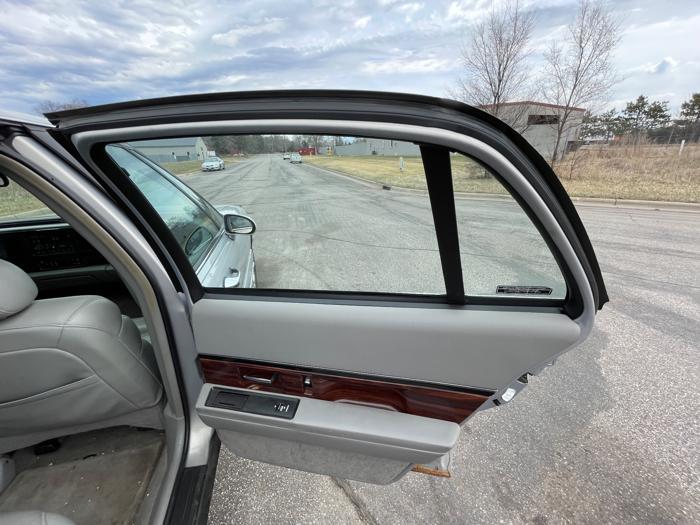 1998 buick lesabre limited with 156670 miles for sale near elk-river, minnesota db107afa099b4cfc83ebc8222bac4819.jpeg