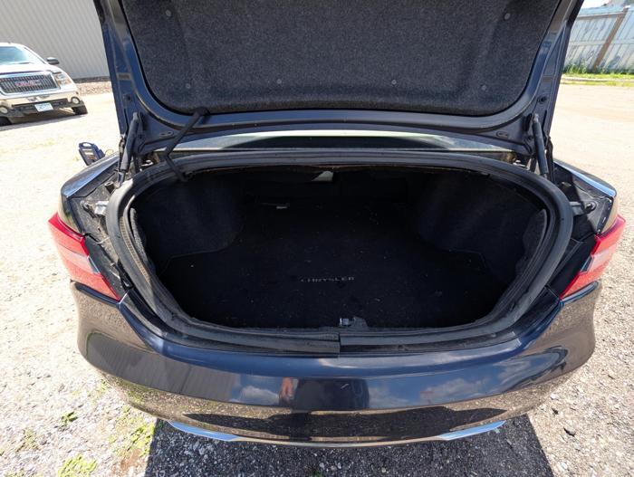 2011 chrysler 200 with 160270 miles for sale near elk-river, minnesota db22e823eaba48c1bbf3cb98e8dd2508.jpg