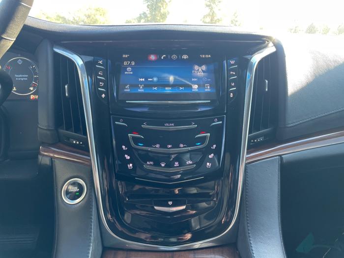 2015 cadillac escalade premium-4wd with 176275 miles for sale near hastings, minnesota db334b25df244be0ab94993b6bb1dc58.jpeg