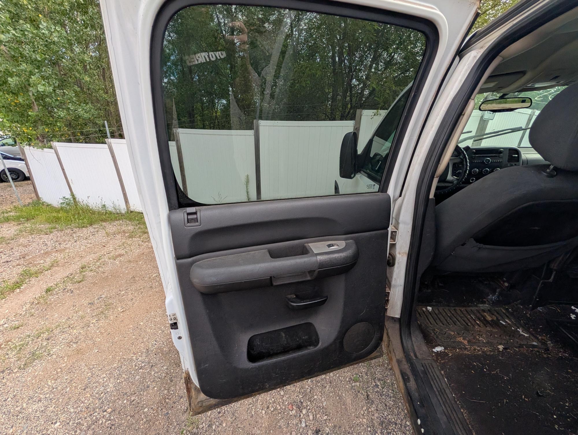 2007 gmc sierra-2500hd sle1-crew-cab-4wd for sale near elk-river, minnesota db4820a05a0d4adda84914639b9d51bd.jpg
