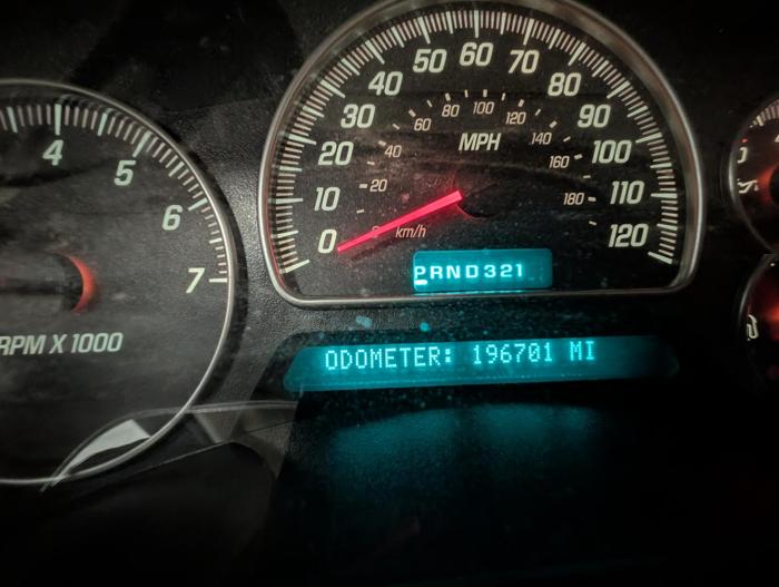 2004 gmc envoy sle-4wd with 196701 miles for sale near elk-river, minnesota db773256f84946d2885d781cf81d81a0.jpg