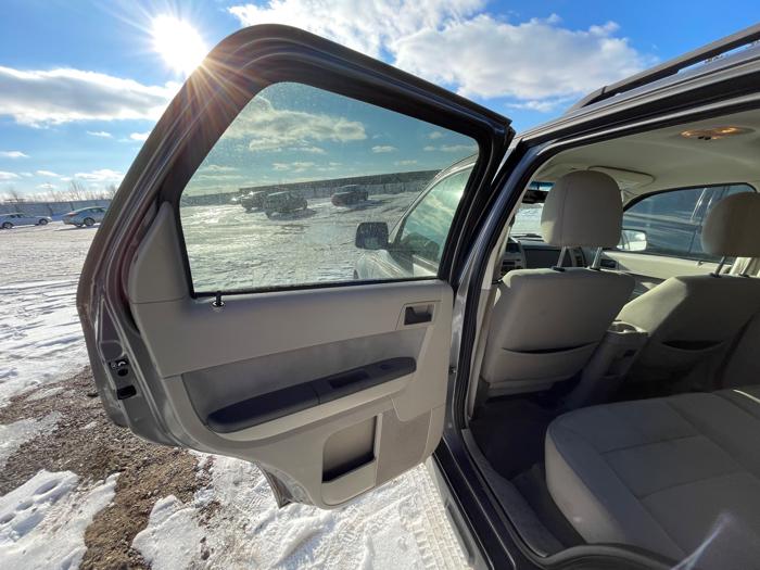 2010 ford escape xlt-4wd with 173775 miles for sale near elk-river, minnesota db82442fbf9e46fb8d940b085a3b34ed.jpeg