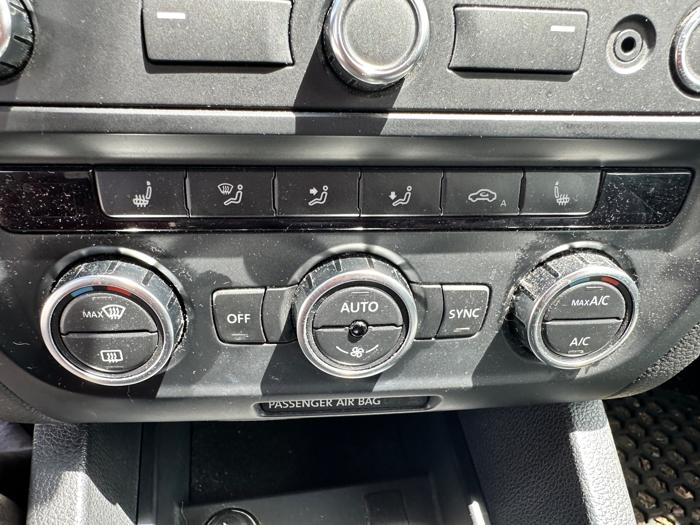 2014 volkswagen jetta hybrid-se for sale near elk-river, minnesota db85221596184ad1b1f892e7927eaca3.jpeg