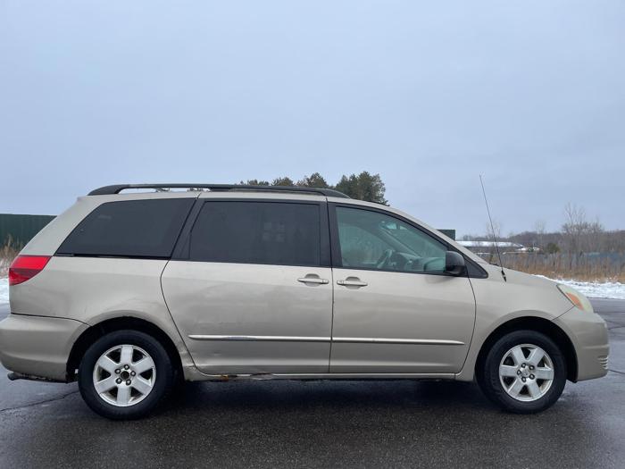 2004 toyota sienna le,ce with 177599 miles for sale near elk-river, minnesota db8a9a936de14255a9cf446920a24767.jpg