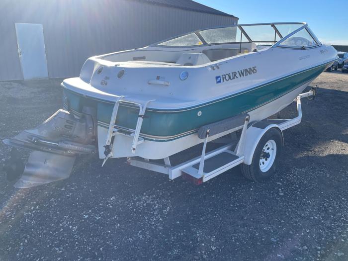 1997 four winns-180-horizon- for sale near elk-river, minnesota dba3ea13493148d9b4f3b935cebd7f7d.jpg