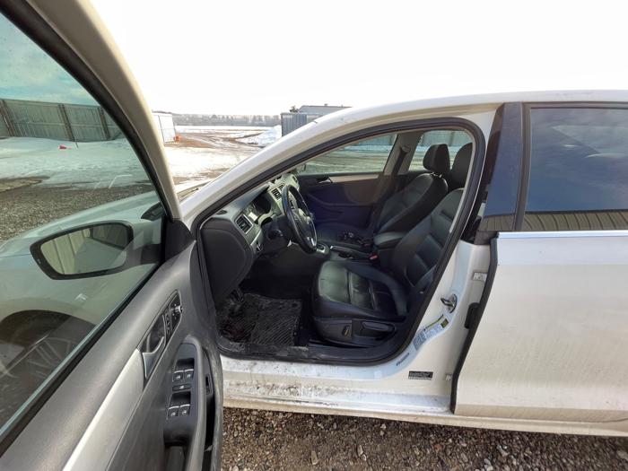 2013 volkswagen jetta se with 195170 miles for sale near elk-river, minnesota dbdb43f1e7e94e9582d5e0ac2dab60e0.jpeg