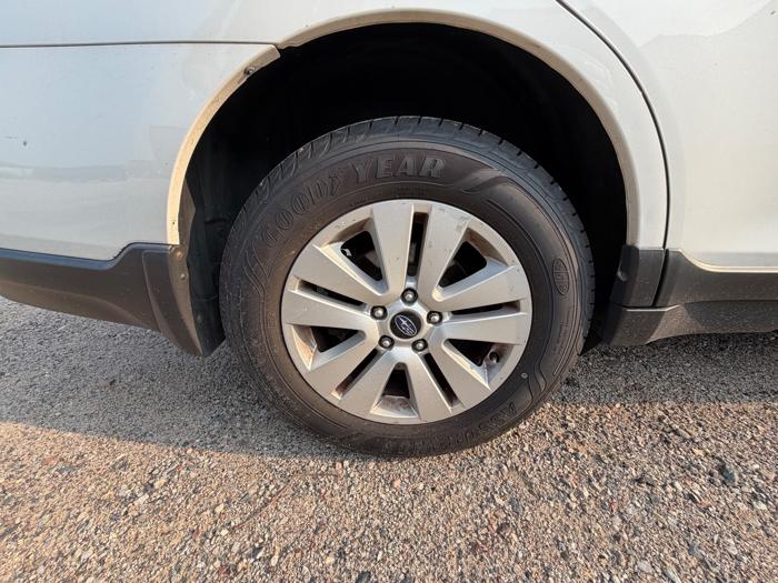 2015 subaru outback 2.5i-premium with 219283 miles for sale near elk-river, minnesota dc0adfffba49414594bd9edd3f6d953c.jpeg