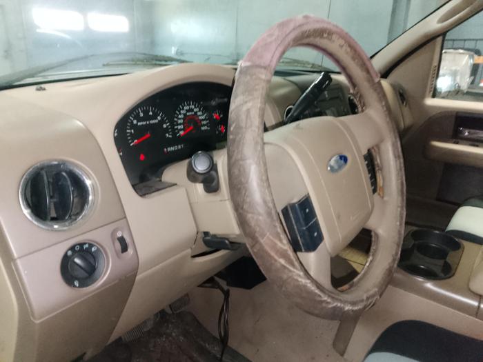 2006 ford f-150 lariat-supercab-5.5-ft-4wd with 220132 miles for sale near elk-river, minnesota dc28f771132742c999db55caceaedf16.jpg